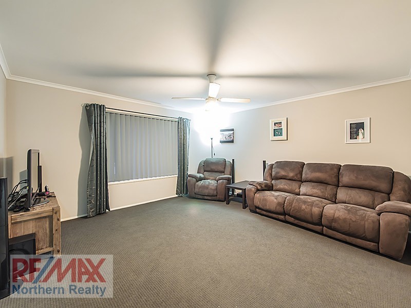 11 Raphael Court, Morayfield QLD 4506