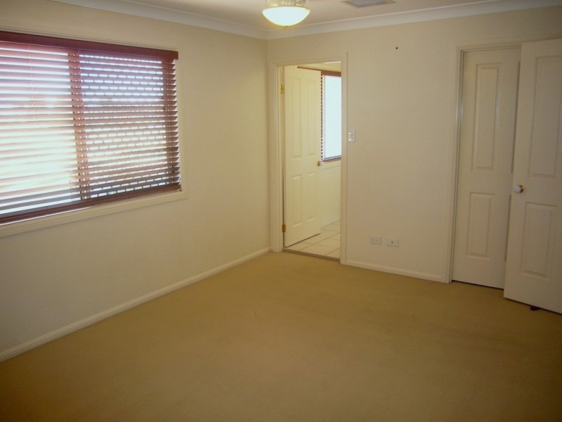 9/11 Ahern Street, Kallangur QLD 4503