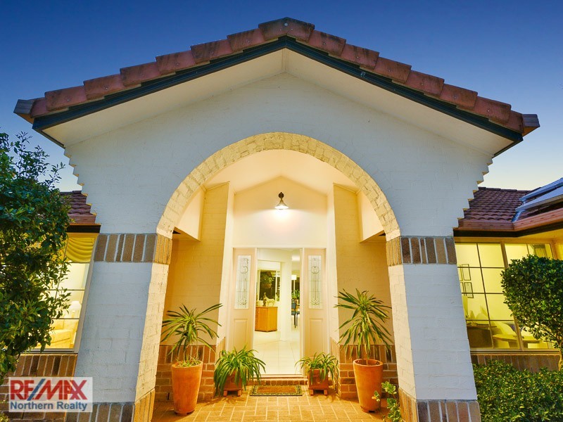 48 Hayward Ave, Cashmere QLD 4500