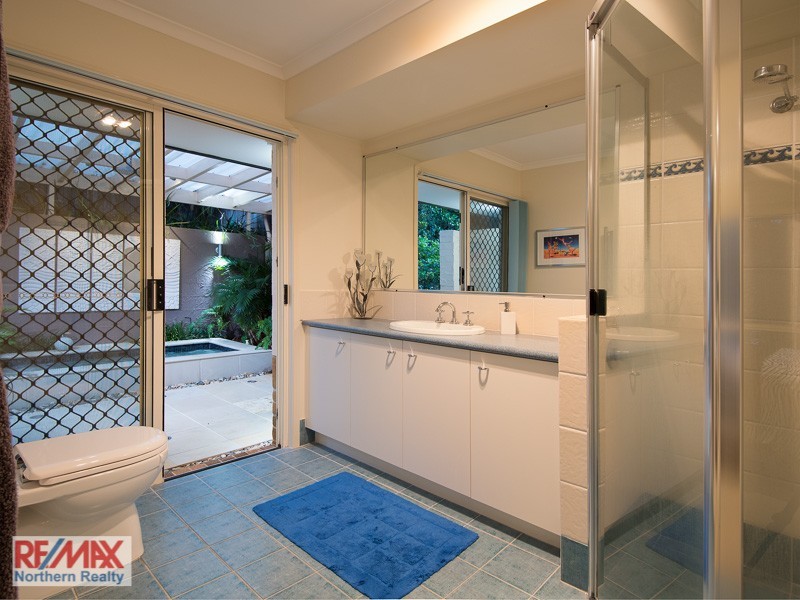 48 Hayward Ave, Cashmere QLD 4500