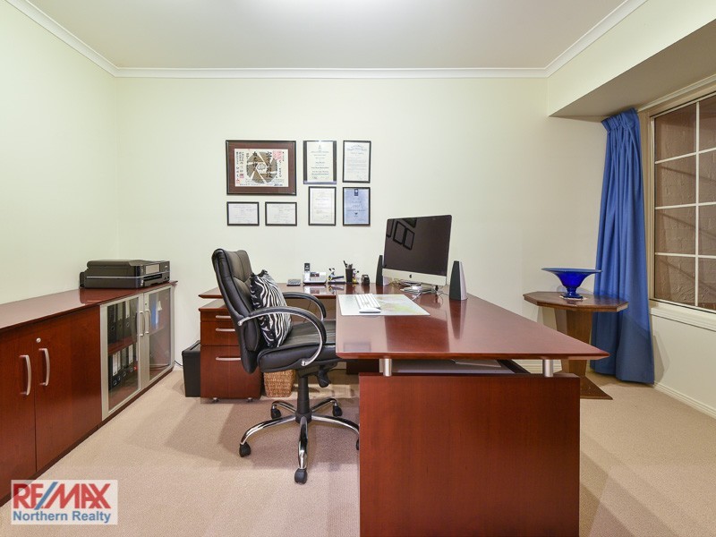 48 Hayward Ave, Cashmere QLD 4500