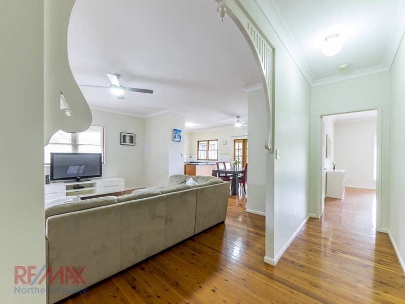 5 Mascotte Ct, Eatons Hill QLD 4037
