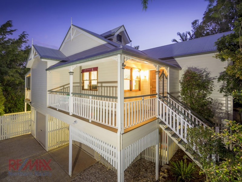5 Mascotte Ct, Eatons Hill QLD 4037
