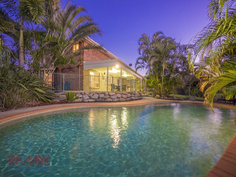 5 Holly Court, Albany Creek QLD 4035