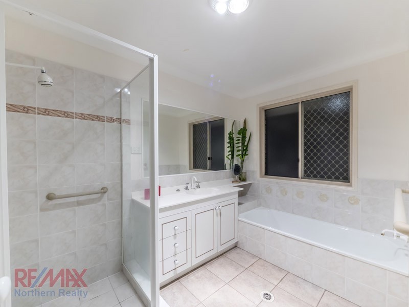 1 Harrier Place, Warner QLD 4500