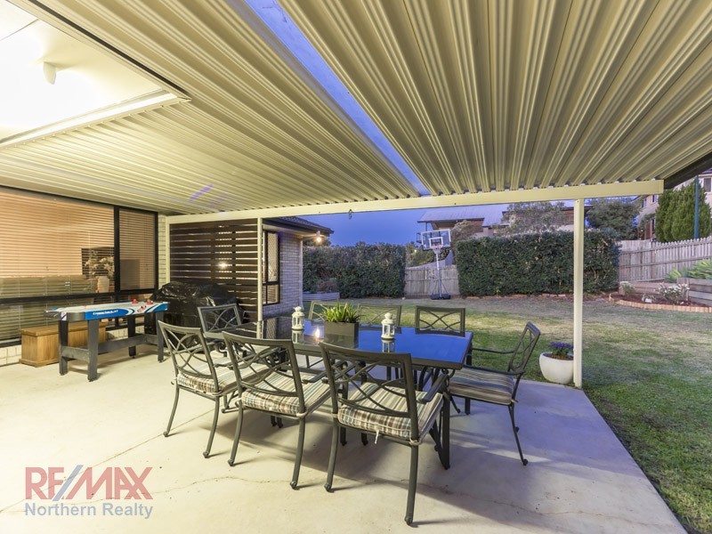 38 Hunter Cct, Petrie QLD 4502