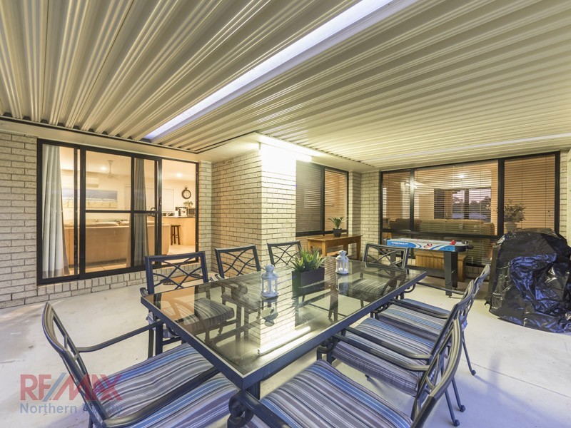 38 Hunter Cct, Petrie QLD 4502