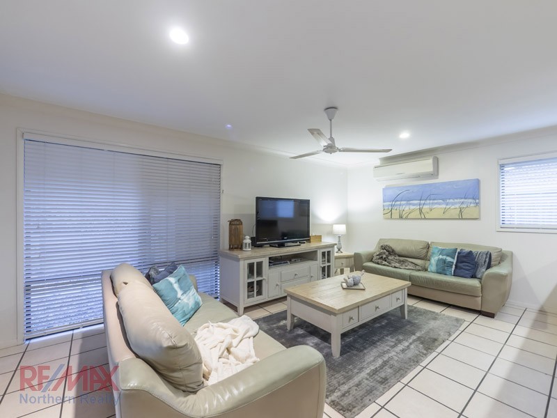 38 Hunter Cct, Petrie QLD 4502