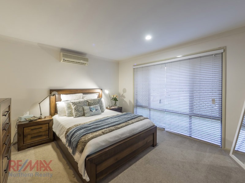 38 Hunter Cct, Petrie QLD 4502