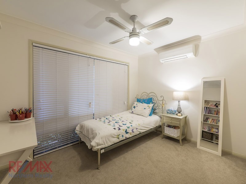 38 Hunter Cct, Petrie QLD 4502
