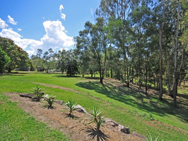 14 Weston Drive, Bunya QLD 4055