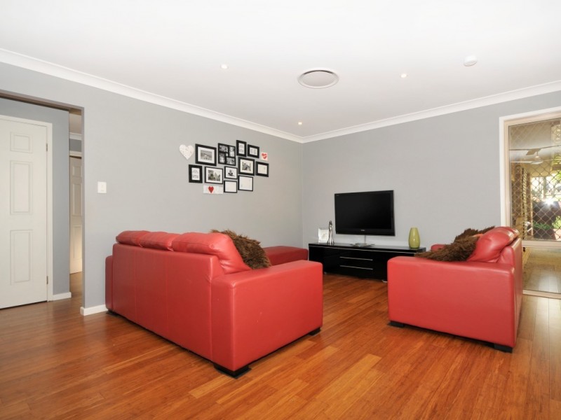 5 Brandy Court, Eatons Hill QLD 4037