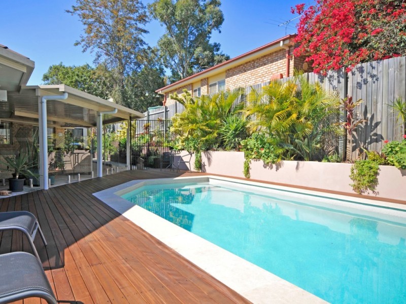 5 Brandy Court, Eatons Hill QLD 4037