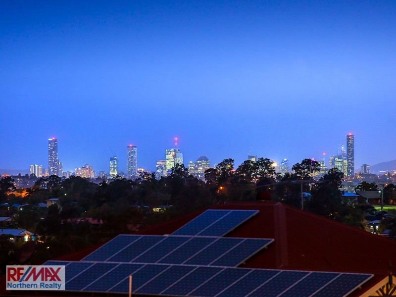 87 Hillenvale Ave, Arana Hills QLD 4054