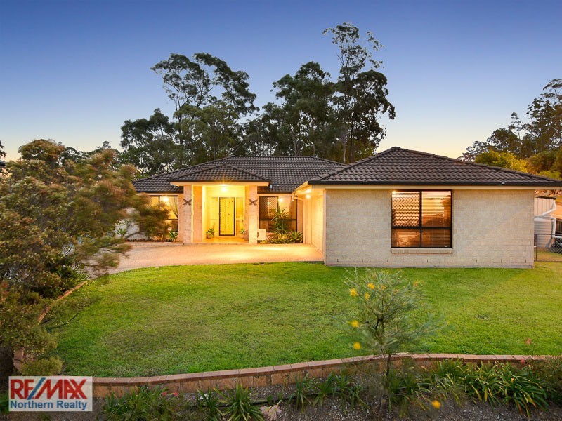 87 Hillenvale Ave, Arana Hills QLD 4054