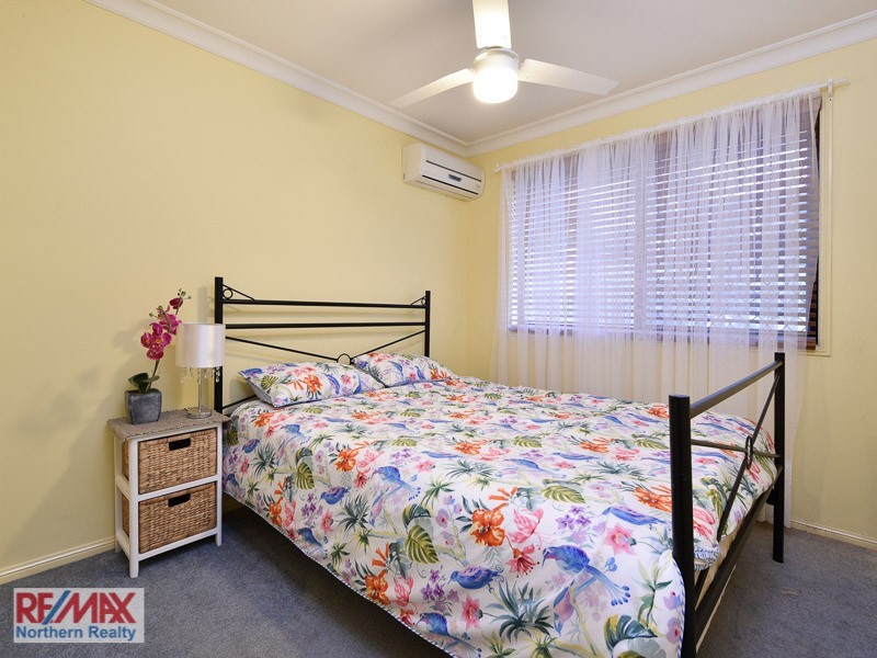 87 Hillenvale Ave, Arana Hills QLD 4054