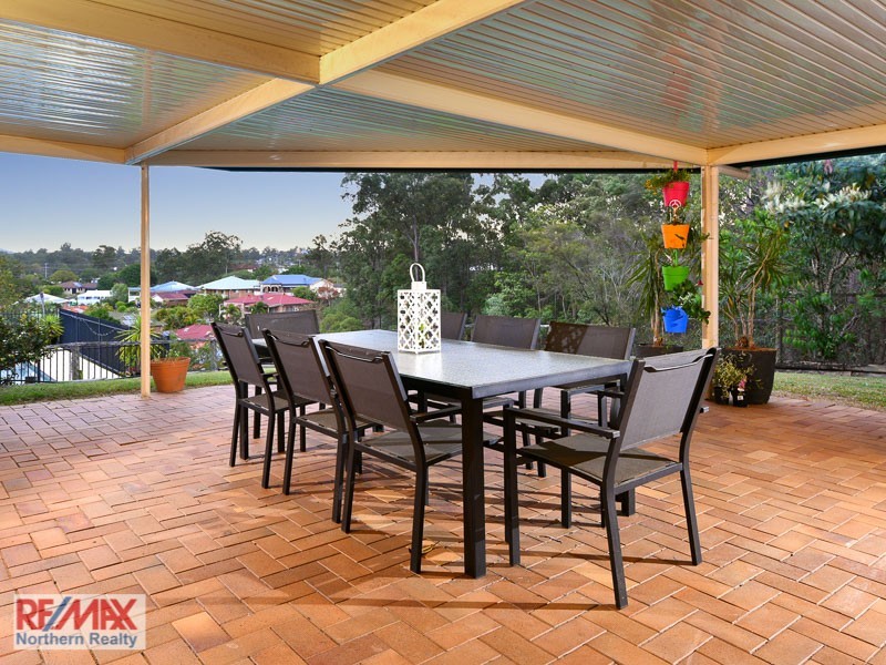 87 Hillenvale Ave, Arana Hills QLD 4054