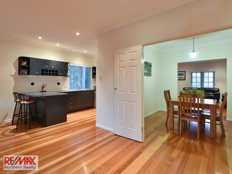 17 Whipbird Court, Cashmere QLD 4500