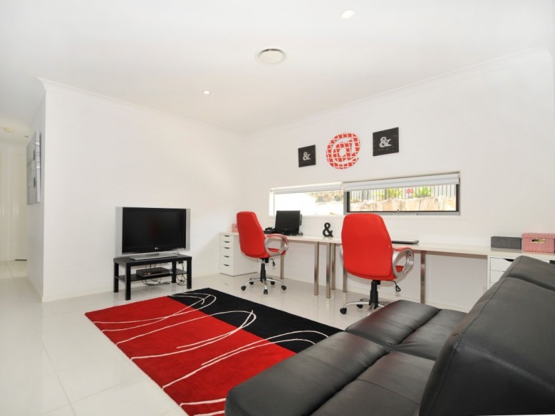 21 Rainbird Close, Bunya QLD 4055