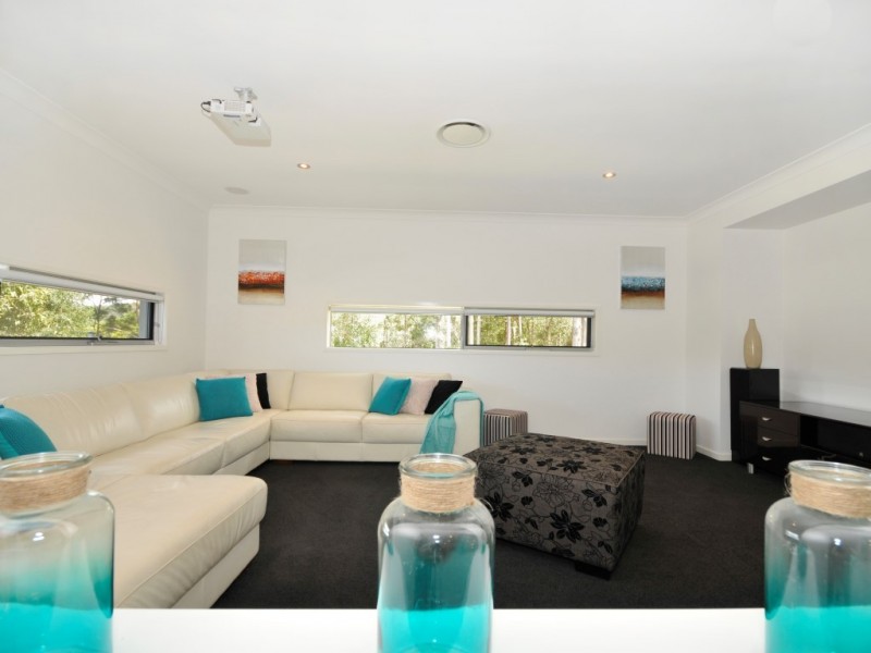 21 Rainbird Close, Bunya QLD 4055