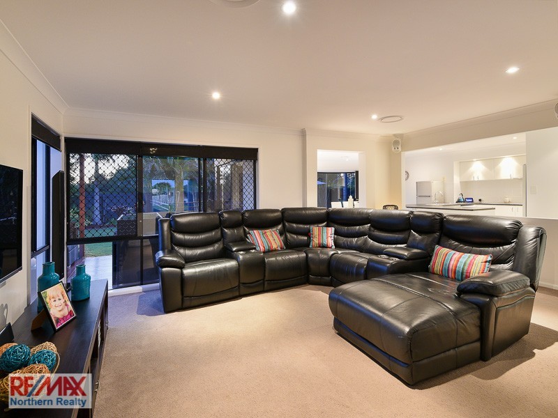 34 Pine Valley Drive, Joyner QLD 4500