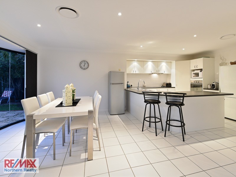 34 Pine Valley Drive, Joyner QLD 4500