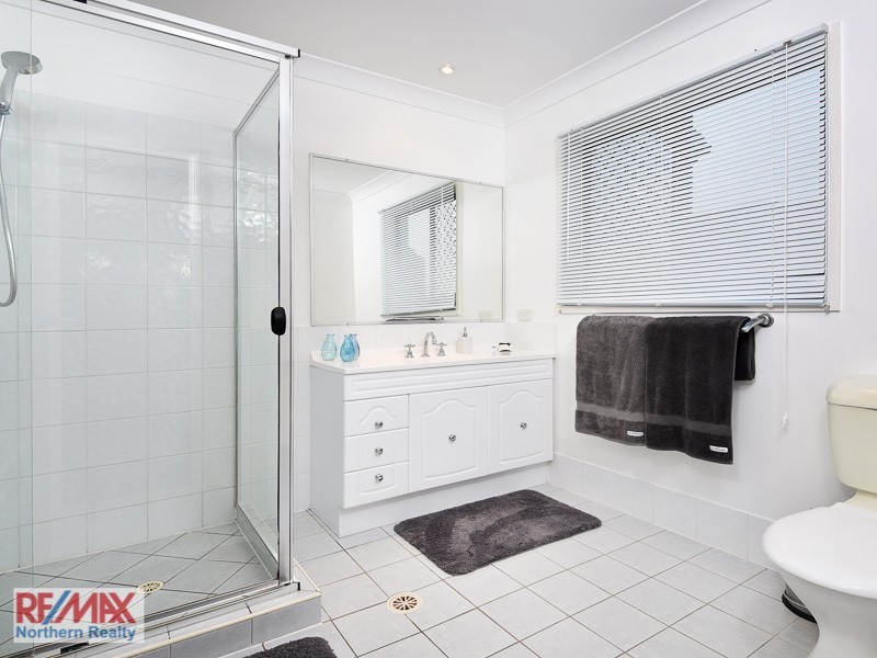34 Pine Valley Drive, Joyner QLD 4500