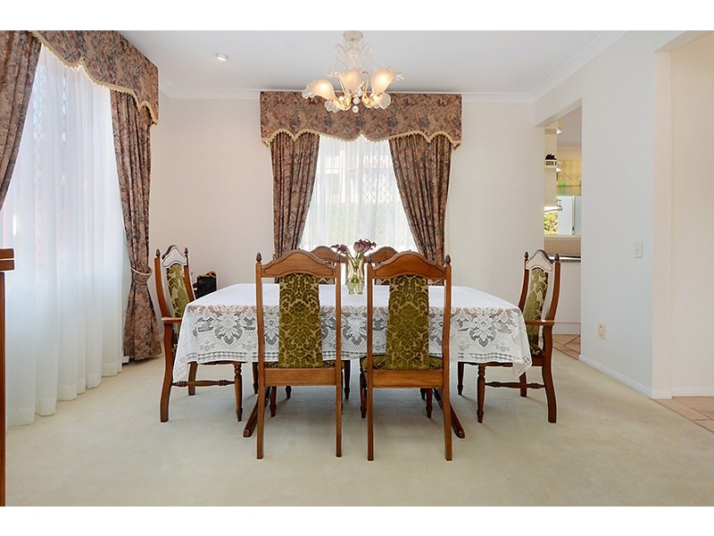 116 Bangalow St, Bridgeman Downs QLD 4035