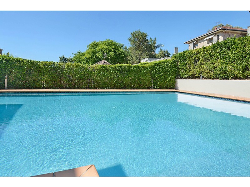 116 Bangalow St, Bridgeman Downs QLD 4035