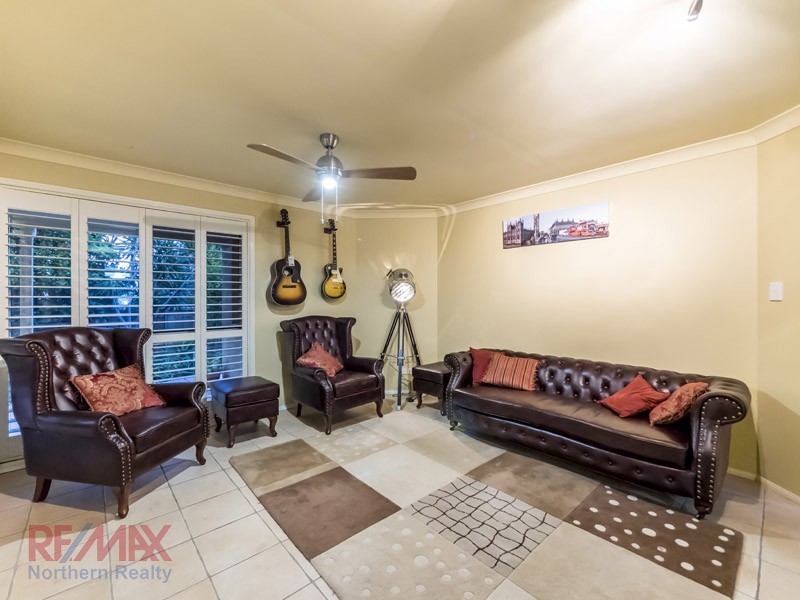 4 Lambertia Ct, Albany Creek QLD 4035