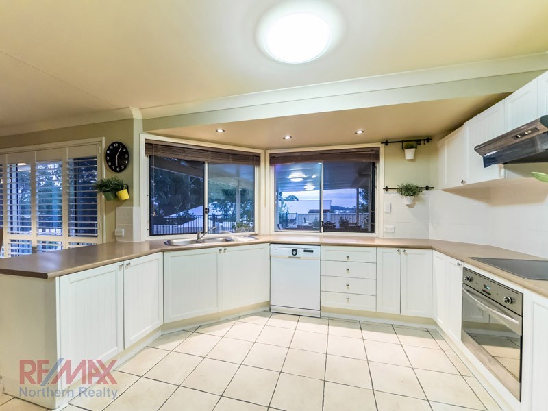 4 Lambertia Ct, Albany Creek QLD 4035