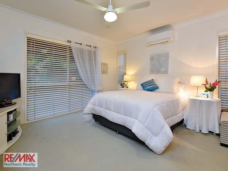 70 Oxford Crescent, Bridgeman Downs QLD 4035