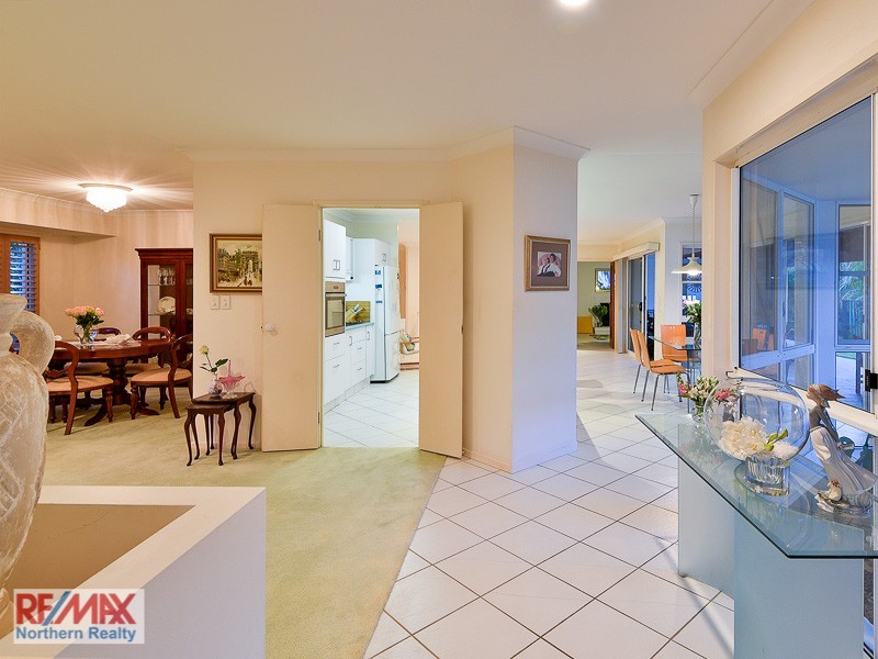 70 Oxford Crescent, Bridgeman Downs QLD 4035