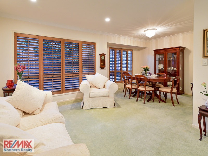 70 Oxford Crescent, Bridgeman Downs QLD 4035