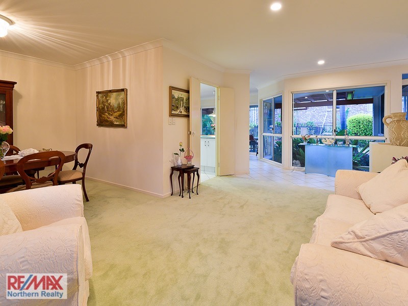 70 Oxford Crescent, Bridgeman Downs QLD 4035