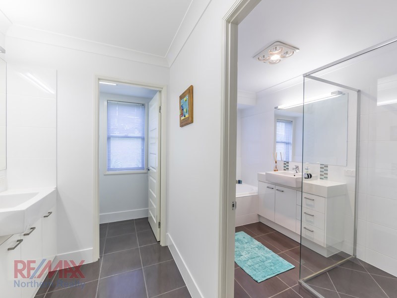 28 Rainbird Close, Bunya QLD 4055