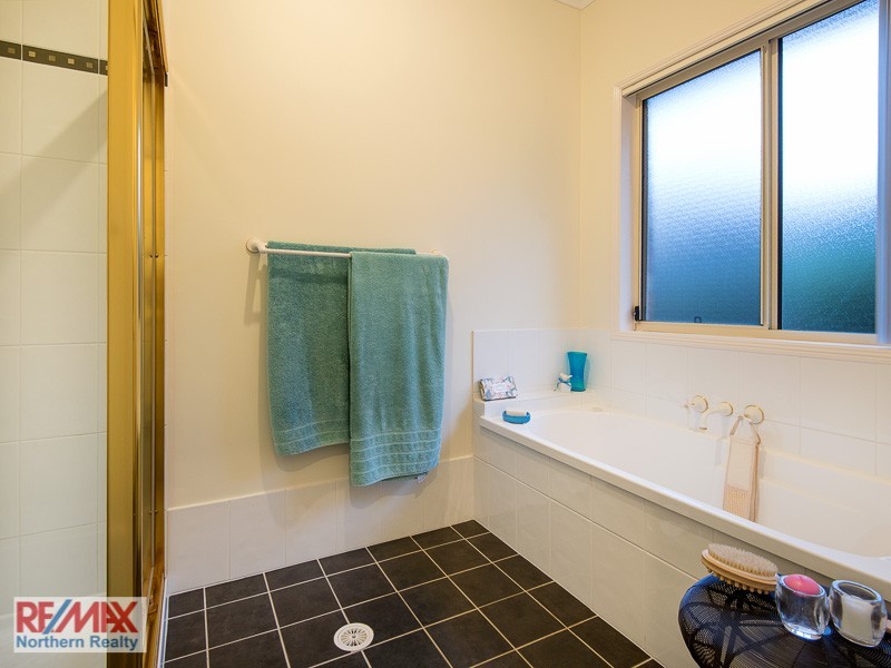 31 Cabarita Crescent, Eatons Hill QLD 4037