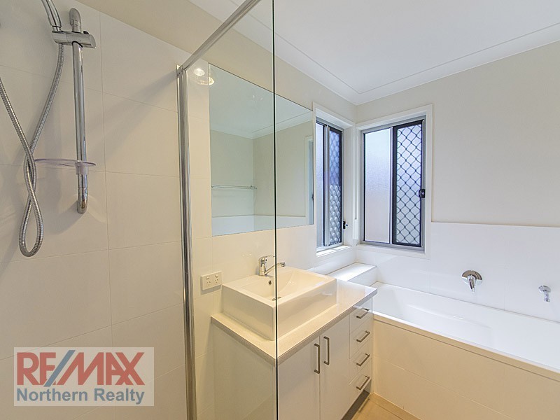 15 Wimble Street, Deagon QLD 4017