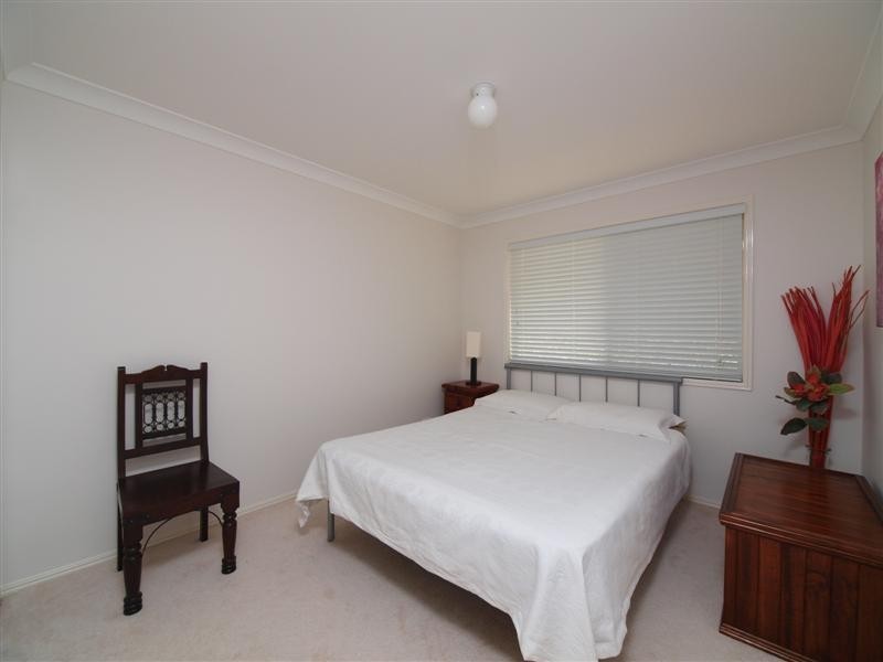24 Silkyoak Way, Albany Creek QLD 4035