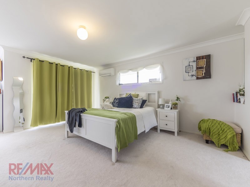 24 Silkyoak Way, Albany Creek QLD 4035