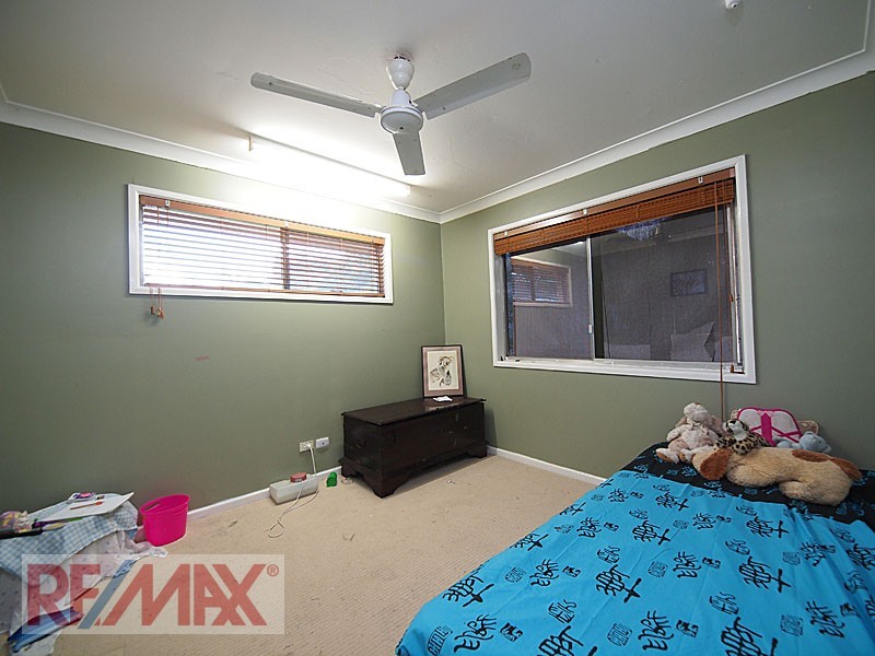 16 Windemere Rd, Albany Creek QLD 4035