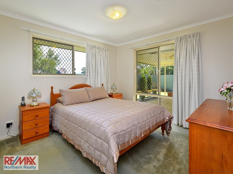 9 Meilland Court, Eatons Hill QLD 4037