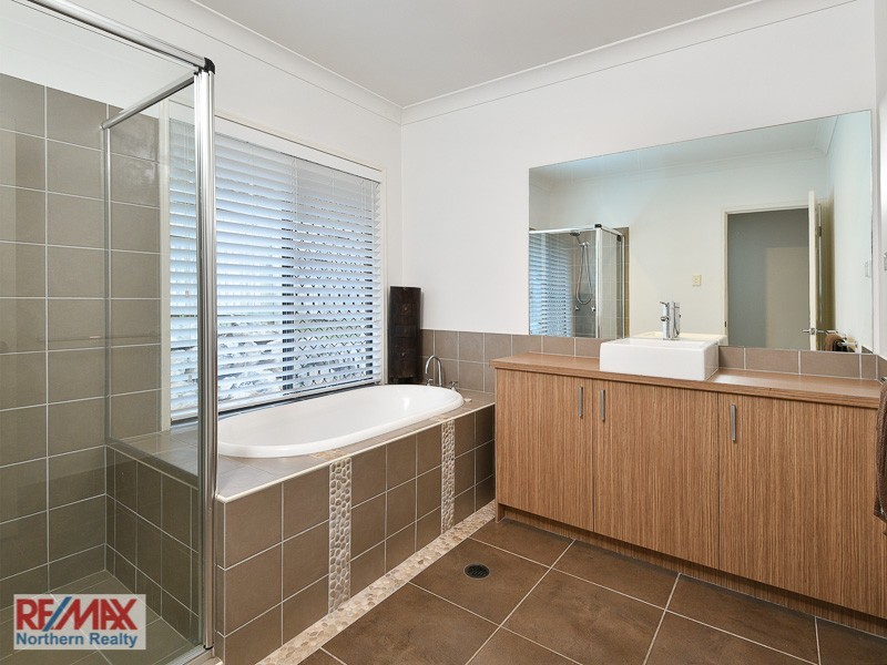 68 Corvus Drive, Cashmere QLD 4500