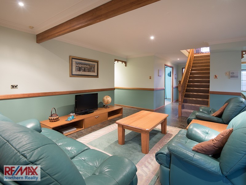 75 Esplanade, Deception Bay QLD 4508