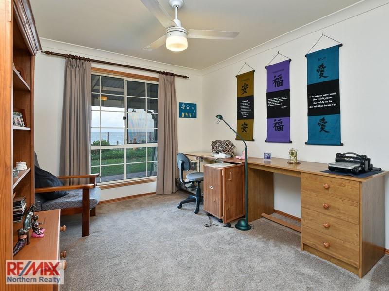 75 Esplanade, Deception Bay QLD 4508