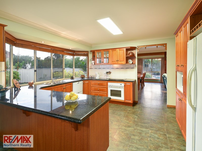 75 Esplanade, Deception Bay QLD 4508