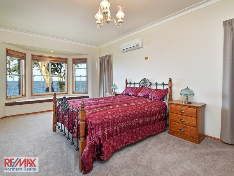 75 Esplanade, Deception Bay QLD 4508