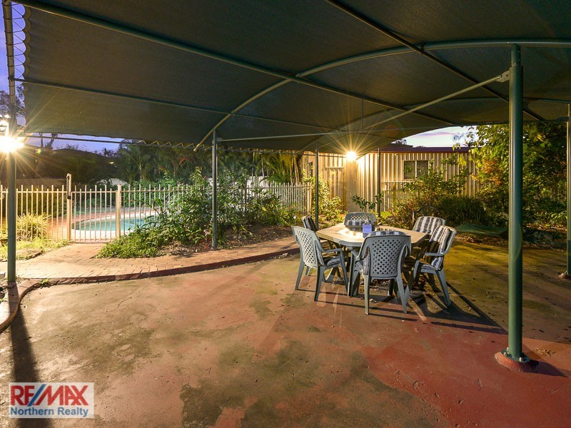 75 Esplanade, Deception Bay QLD 4508
