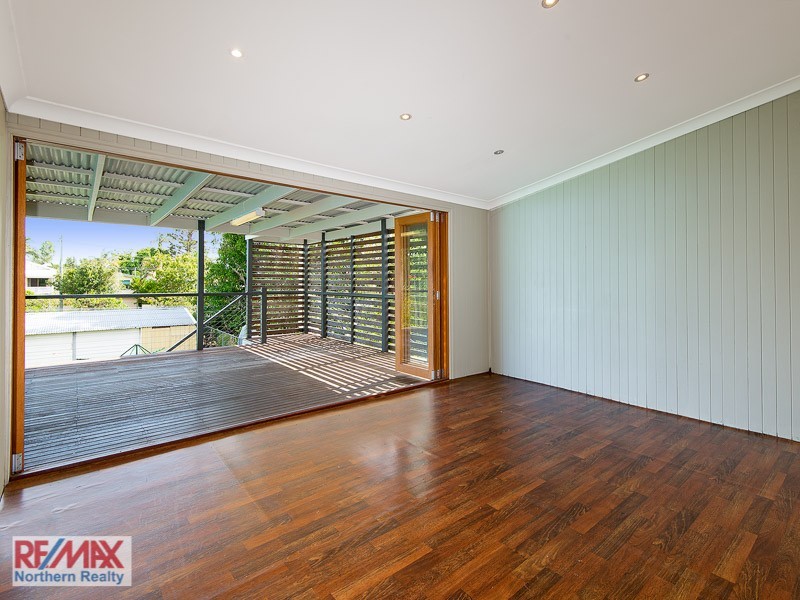 28 Kate Street, Shorncliffe QLD 4017