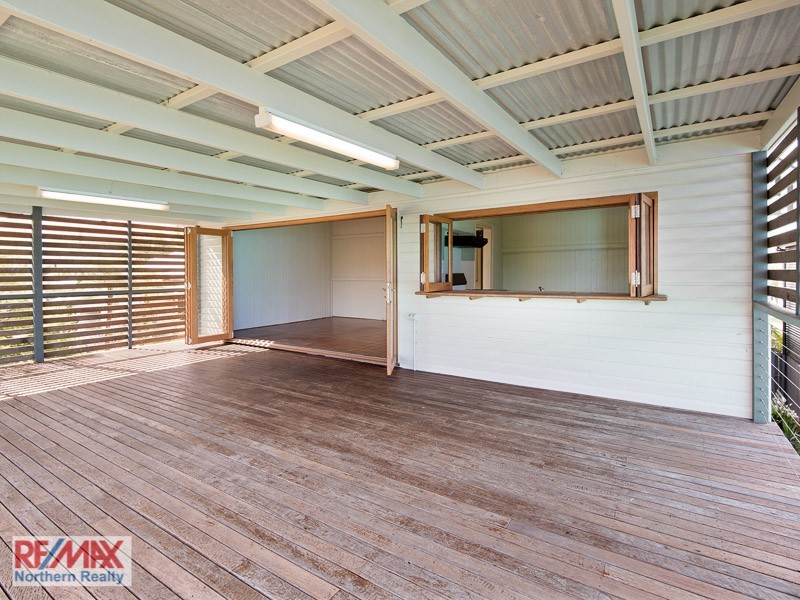 28 Kate Street, Shorncliffe QLD 4017